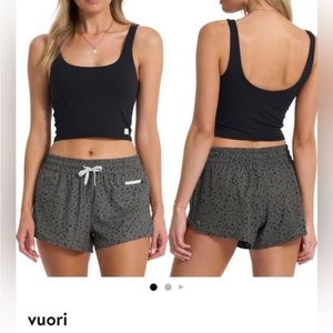 NWT Vuori Daily Crop
